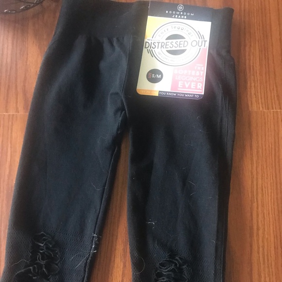 Turn it up distressed black leggings-Medium - Picture 1 of 2